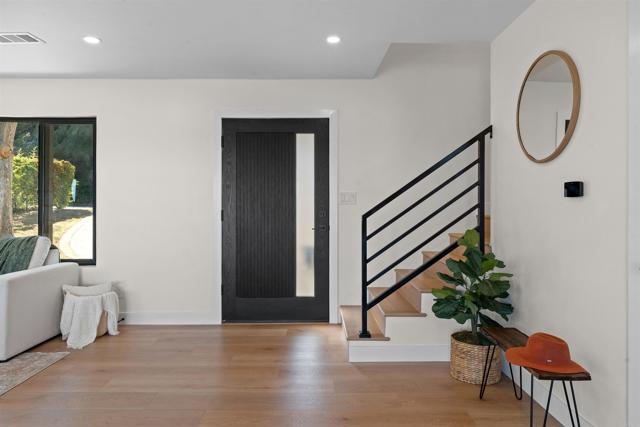 5777 Desert View Drive, La Jolla CA: https://media.crmls.org/mediaz/ab1298ad-b196-47bc-954d-fceb128c56bc.jpg