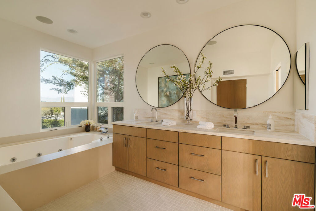 13866 Valley Vista BoulevardSherman Oaks img 20