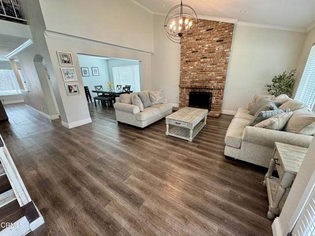 Detail Gallery Image 5 of 9 For 571 Citation Way, Newbury Park,  CA 91320 - 4 Beds | 3 Baths