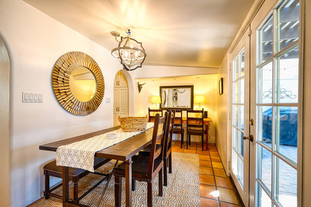 Dining Area102L