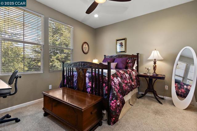26 Warhol Way, Pleasant Hill CA: https://media.crmls.org/mediaz/ab145f17-a6d6-4946-b32b-f8de8a033dc6.jpg
