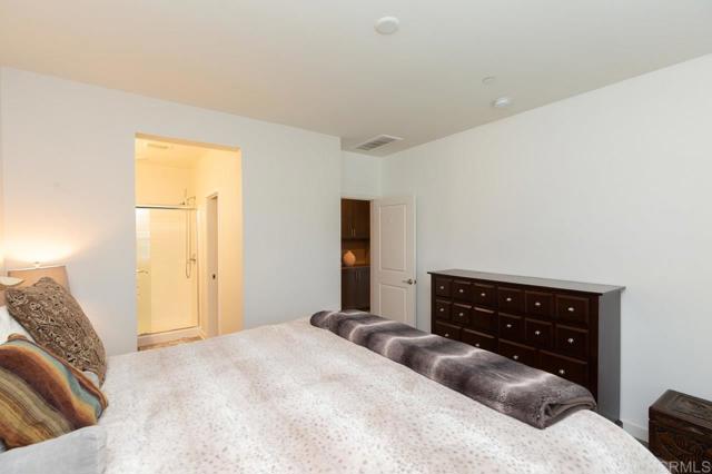 Detail Gallery Image 9 of 26 For 877 Blackstone Drive, San Marcos,  CA 92078 - 2 Beds | 2 Baths