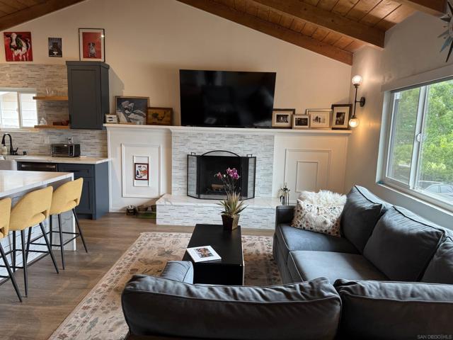5209 Foothill Blvd, San Diego CA: https://media.crmls.org/mediaz/ab15796d-c9c7-4ea2-9726-f6721a7baae8.jpg