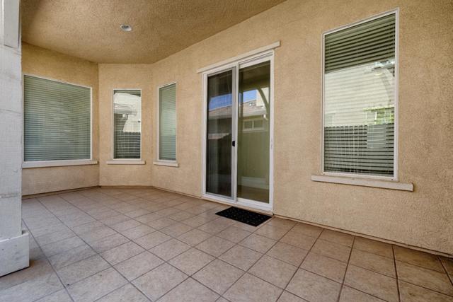 4700 Coppola Circle, Elk Grove CA: https://media.crmls.org/mediaz/ab159b8c-b3e0-422d-8e9d-8e67e5227f5d.jpg
