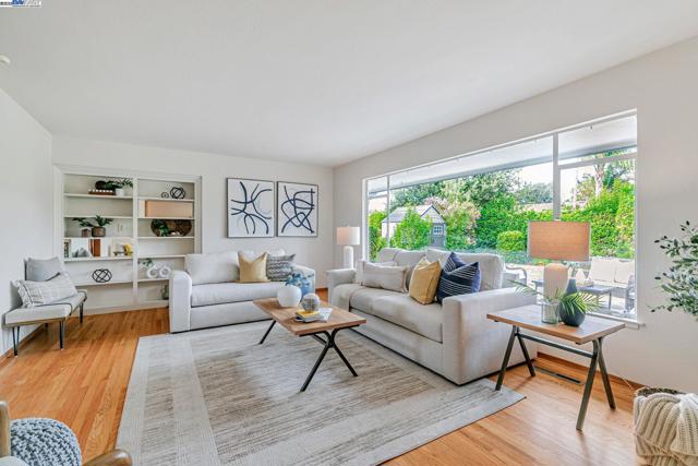 38426 Kimbro St, Fremont CA: https://media.crmls.org/mediaz/ab16b159-2356-4afa-a54e-94244fb90b9b.jpg