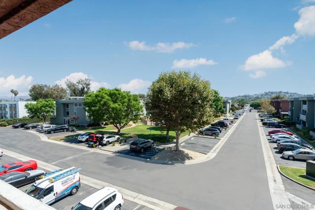 1030 E Washington Ave 127, Escondido, California 92025, 2 Bedrooms Bedrooms, ,2 BathroomsBathrooms,Condominium,For Sale,E Washington Ave 127,250001359SD