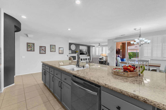 83881 Festivo Court, Indio CA: https://media.crmls.org/mediaz/ab16e299-2546-4a45-959e-1f43548bb8cb.jpg