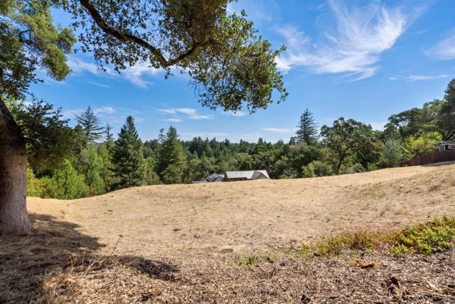 42 Santa Maria Avenue, Portola Valley CA: https://media.crmls.org/mediaz/ab17a1a1-01ff-4ca9-b441-89c538364d40.jpg