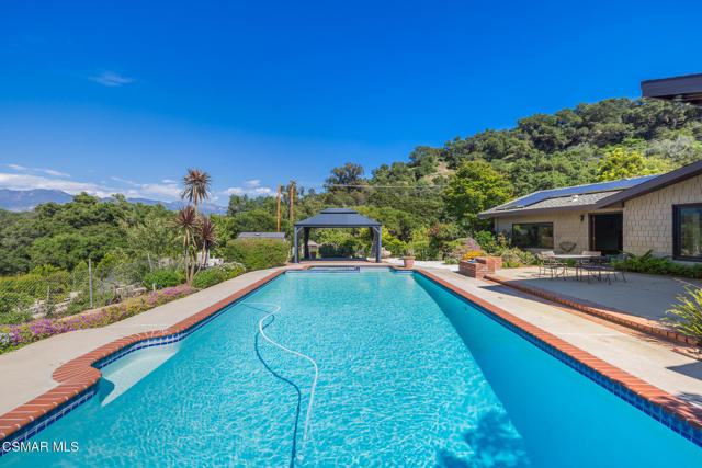 1585 Loma Drive, Ojai CA: https://media.crmls.org/mediaz/ab17bfc0-473f-4797-a606-96e58a3f300f.jpg