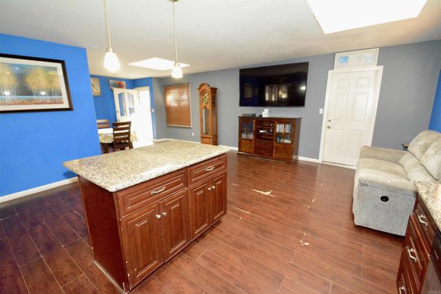 8838 Ashmore, Spring Valley CA: https://media.crmls.org/mediaz/ab182af8-304a-4d74-b557-f63495da2ed3.jpg