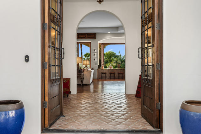 80645 La Docena Trail, La Quinta CA: https://media.crmls.org/mediaz/ab1a768a-a220-4d39-8e57-ffe95bcd9741.jpg