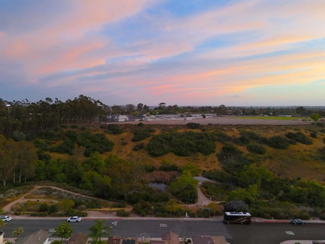 4906 Corte Playa de Castilla, San Diego CA: https://media.crmls.org/mediaz/ab1af1af-3e53-4df9-8a9a-f73f4767df0a.jpg