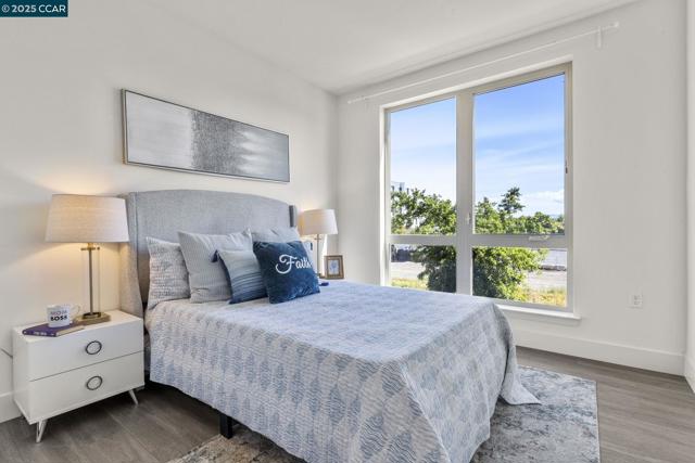 320 Riesling Ave, Milpitas CA: https://media.crmls.org/mediaz/ab1afbae-5aec-4aa0-ac7e-b71cefdd044a.jpg