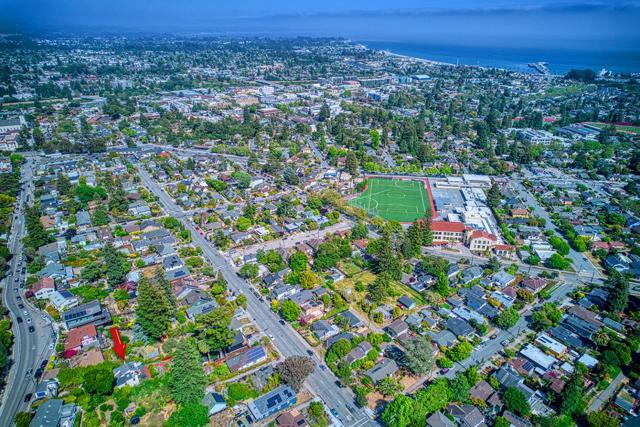 449 High Street, Santa Cruz CA: https://media.crmls.org/mediaz/ab1b2bbf-7b04-48a5-b062-eb2a31f3d4f5.jpg