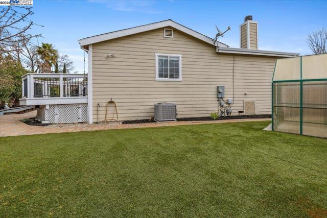 297 Ludlow Pl, San Ramon CA: https://media.crmls.org/mediaz/ab1b5ceb-4e30-44d0-a022-29df1aebbbb0.jpg