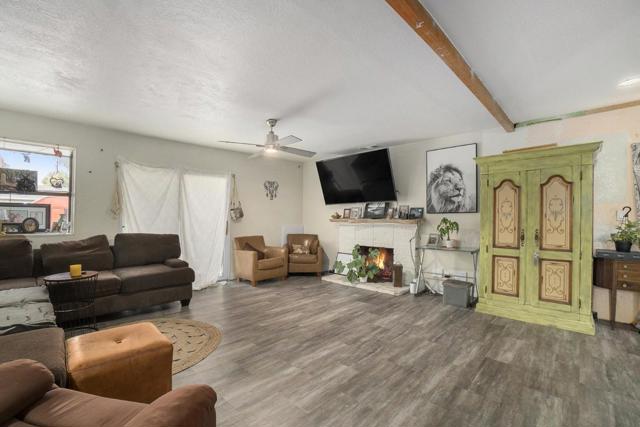 3556 Vancouver Way, Concord CA: https://media.crmls.org/mediaz/ab1c3f6a-2cfb-43e2-8f81-e2433ca5c658.jpg