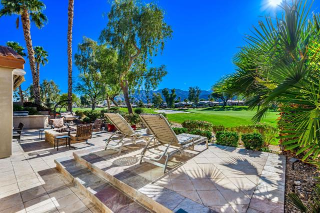 81945 Golden Star Way, La Quinta CA: https://media.crmls.org/mediaz/ab1cf012-5958-4e46-ab83-d3b6d454dc7d.jpg