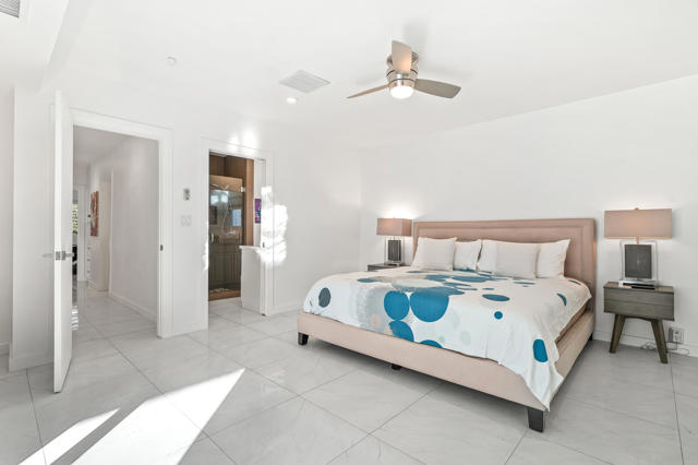 1175 E San Lucas Road, Palm Springs CA: https://media.crmls.org/mediaz/ab1f13fe-dea8-40c5-8b36-a7a364a2944b.jpg