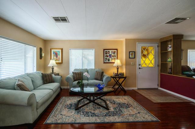 275 Burnett Ave, Morgan Hill CA: https://media.crmls.org/mediaz/ab1fb3ee-dddf-4462-92a2-f4f62e0e5365.jpg