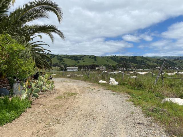 15860 Hill Road, Morgan Hill CA: https://media.crmls.org/mediaz/ab22cd7b-50aa-404c-8da5-2769e2dfd3ea.jpg