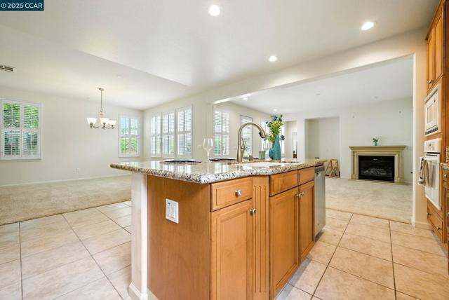 630 Oscar St, Vallejo CA: https://media.crmls.org/mediaz/ab23049f-6e9a-407e-8ade-7e9f5b17fcb9.jpg