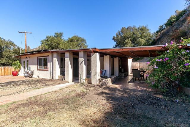 1167 Peutz Valley Rd, Alpine CA: https://media.crmls.org/mediaz/ab2313a1-fbfa-4d7c-bee9-f392bc144924.jpg