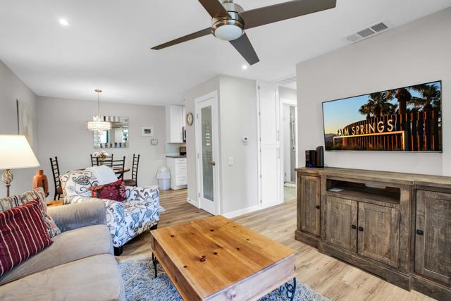 675 N Los Felices W Circle, Palm Springs CA: https://media.crmls.org/mediaz/ab232e21-b926-4af4-be38-d3138d571075.jpg