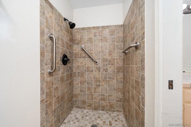 4837 S Winners Circle #A, Palm Springs, CA 92264