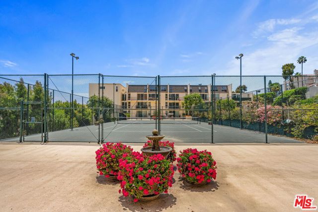 23901 Civic Center Way, Malibu CA: https://media.crmls.org/mediaz/ab241333-4605-4fc2-8559-e869765f88bc.jpg