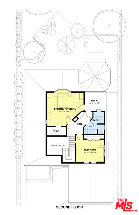 11136 Lucerne Avenue, Culver City CA: https://media.crmls.org/mediaz/ab250889-a9e4-4cc7-9654-d51495702b96.jpg