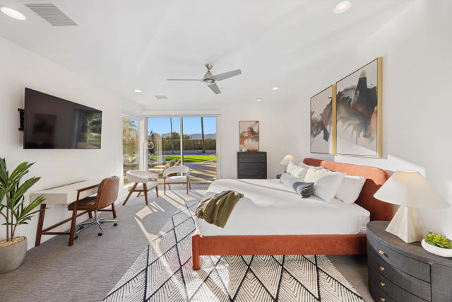 51165 Evangeline Way, La Quinta CA: https://media.crmls.org/mediaz/ab25431b-cd49-4f38-8b2a-f62aeaffa249.jpg