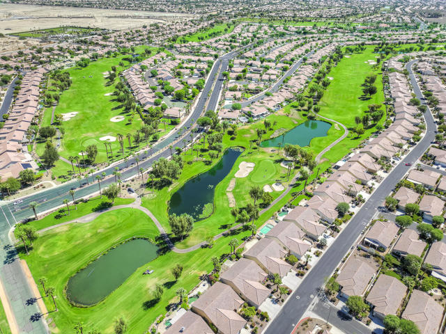 80174 Camino San Mateo, Indio CA: https://media.crmls.org/mediaz/ab255bdd-5baa-4f1b-a8aa-1da6d08da46b.jpg