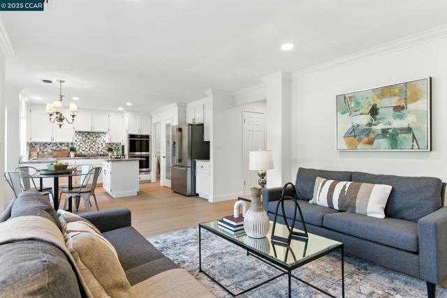 316 Valley High Dr, Pleasant Hill CA: https://media.crmls.org/mediaz/ab25af55-169c-4f64-8cc7-071a1aa21d2d.jpg