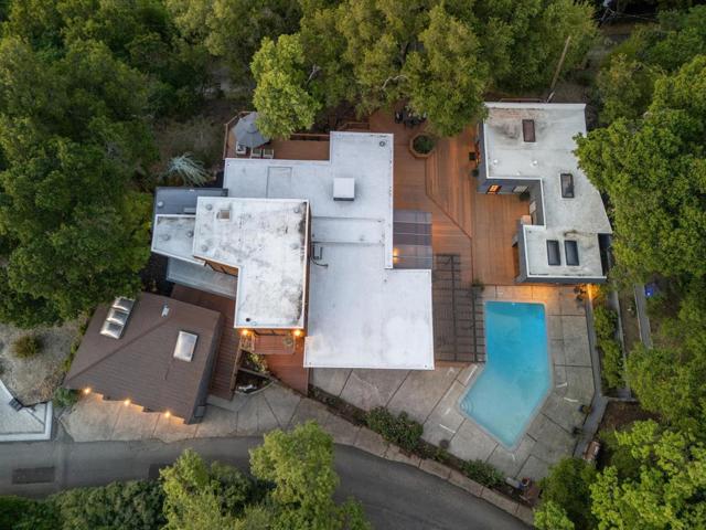 15640 Shannon Heights Road, Los Gatos CA: https://media.crmls.org/mediaz/ab25c280-2edf-4135-8fb6-a7c81d306710.jpg