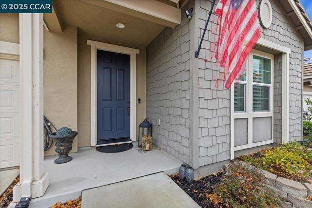 369 Parkfield Way, Oakley CA: https://media.crmls.org/mediaz/ab269584-1b54-49ef-b850-680c715fc8da.jpg