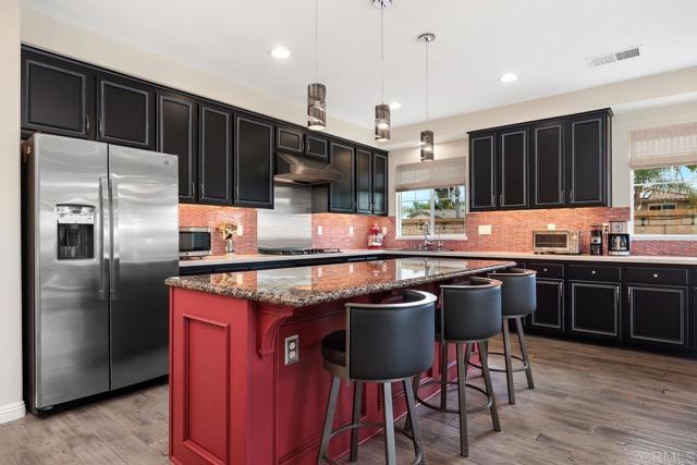 601 Carnation Court, San Marcos CA: https://media.crmls.org/mediaz/ab26e401-8bba-4a51-9ac5-edf2363f4ae4.jpg