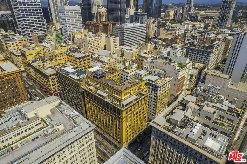 215 W 7th Street 1407, Los Angeles, CA 90014