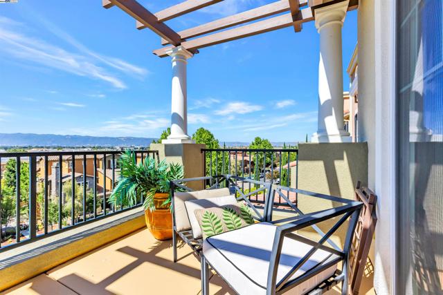 3493 Capoterra Way, Dublin CA: https://media.crmls.org/mediaz/ab281415-0ff6-462c-8e21-669d3327da1f.jpg