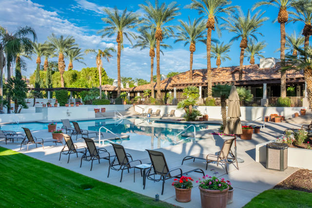 79953 Rancho La Quinta Drive, La Quinta CA: https://media.crmls.org/mediaz/ab29989d-3309-462e-9ec2-9cc45a5fe784.jpg