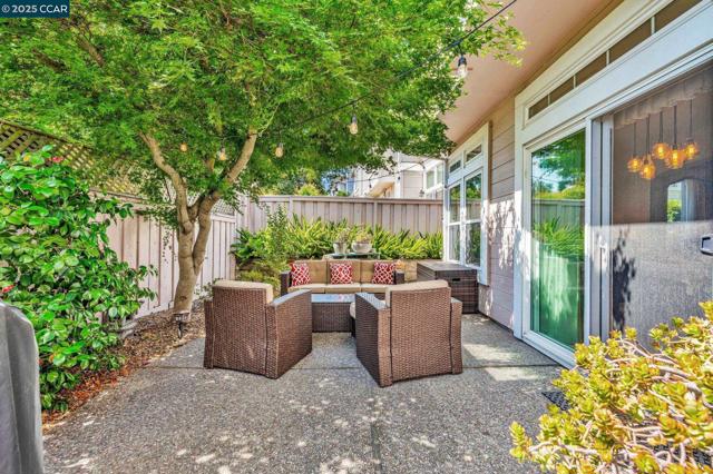 214 S Wildwood, Hercules CA: https://media.crmls.org/mediaz/ab29fef8-128a-4d9d-afa2-df91284be0ab.jpg