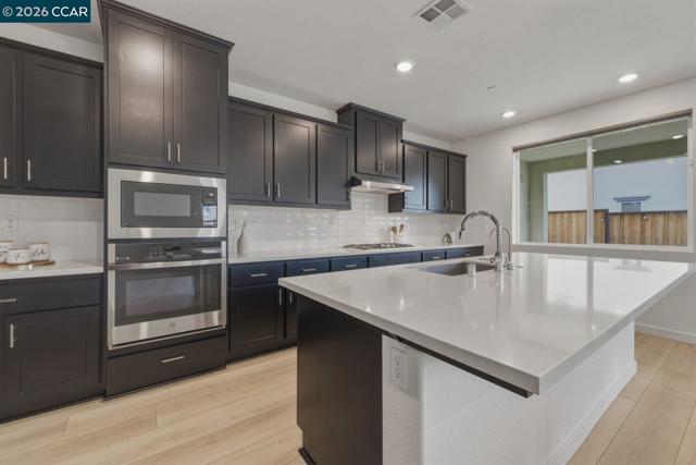 Image 9 of 55 For 5409 Spring Mountain Ln