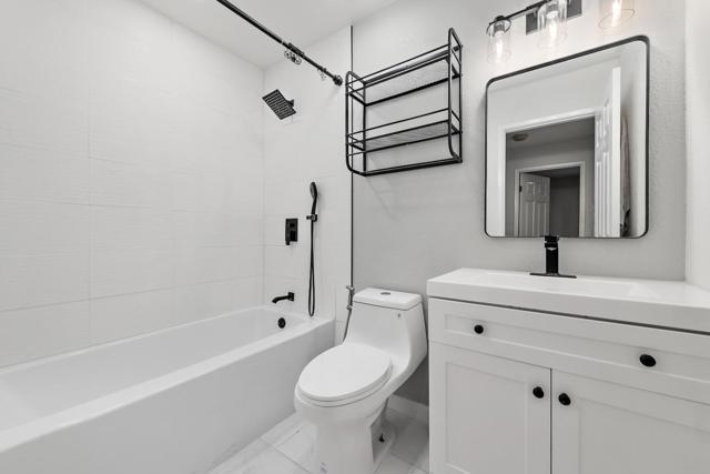 548 Lanfair Circle, San Jose CA: https://media.crmls.org/mediaz/ab2a984b-0e6a-404c-be62-1417ec4dcc23.jpg