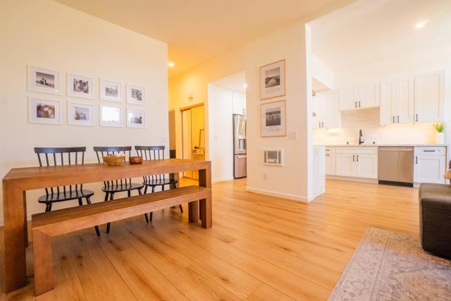 270 Dahlia Ave, Imperial Beach CA: https://media.crmls.org/mediaz/ab2c389e-cda0-4c20-9f2a-86134b4054a3.jpg