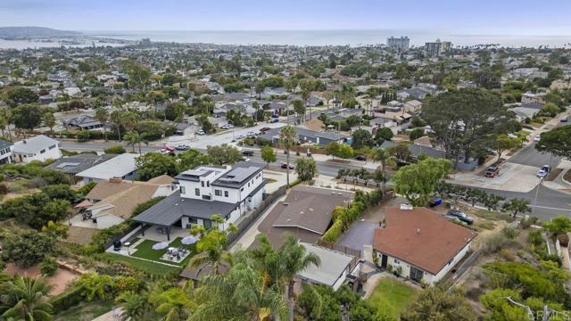 Detail Gallery Image 64 of 64 For 5081 Foothill Bld, San Diego,  CA 92109 - 4 Beds | 3 Baths