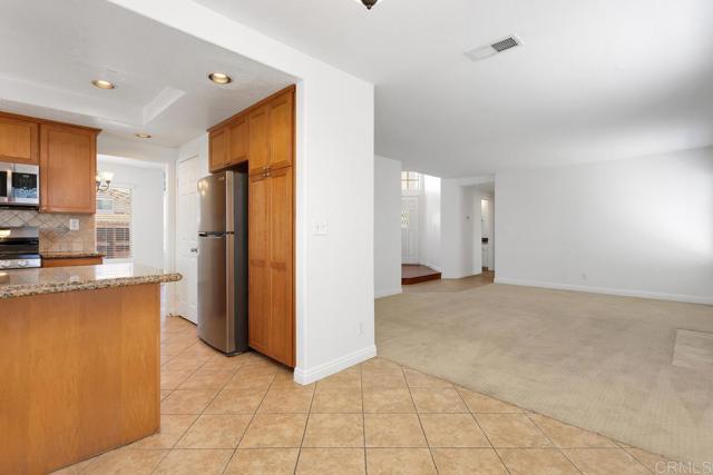 Detail Gallery Image 14 of 50 For 2257 Brookwood Ct, Escondido,  CA 92026 - 4 Beds | 2/1 Baths