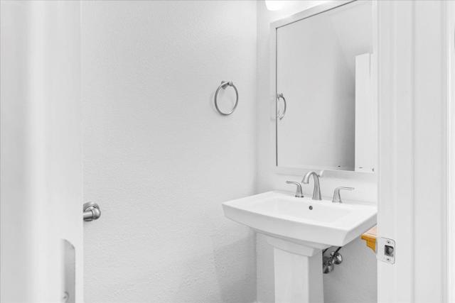 2731 Bungalow Drive, Marina CA: https://media.crmls.org/mediaz/ab2daa46-df4d-4349-b144-9cd19fac6c24.jpg