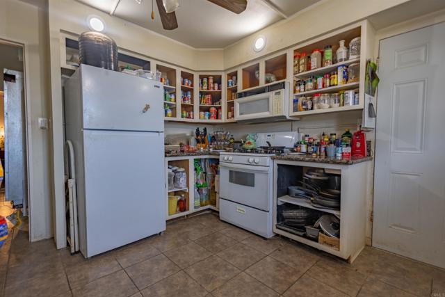 Detail Gallery Image 20 of 35 For 13765 Fremont St, Trona,  CA 93562 - 2 Beds | 1 Baths