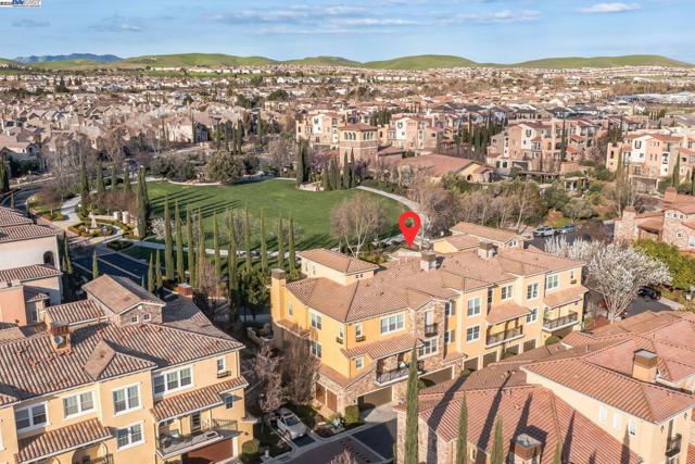 3554 Capoterra Way, Dublin CA: https://media.crmls.org/mediaz/ab2e6930-2432-42fd-af4d-ba4b0f4321f8.jpg