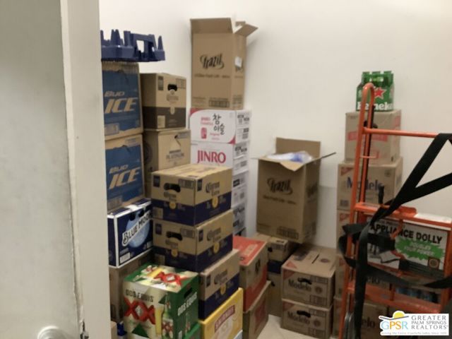 19345 Indian Canyon, Palm Springs CA: https://media.crmls.org/mediaz/ab2e7c48-4926-436a-8a16-062a6c766bff.jpg