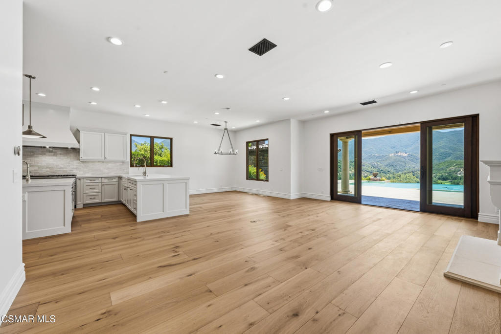 MLS #226002891 image #8
